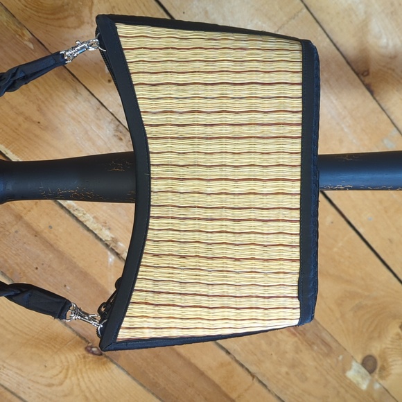 2/$15 Baskets of Cambodia striped purse - Picture 2 of 9